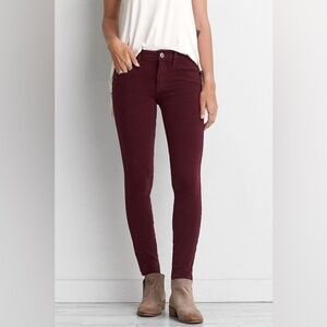 American Eagle Outfitters High Rise Jeans in Burgundy